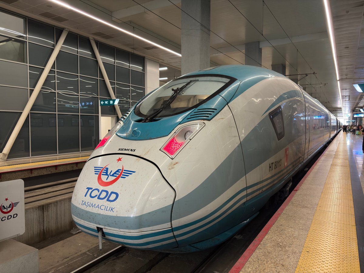 🚄 SYRIA &amp; TÜRKİYE will upgrade and reactivate the iconic pan-Islamic #Hejaz #Railway, connecting much of the #Muslim world with Europe via modern rail. It'll allow for freight cargo as well as high-speed passenger trains, and be extended further south to KSA &amp; beyond. ☪️