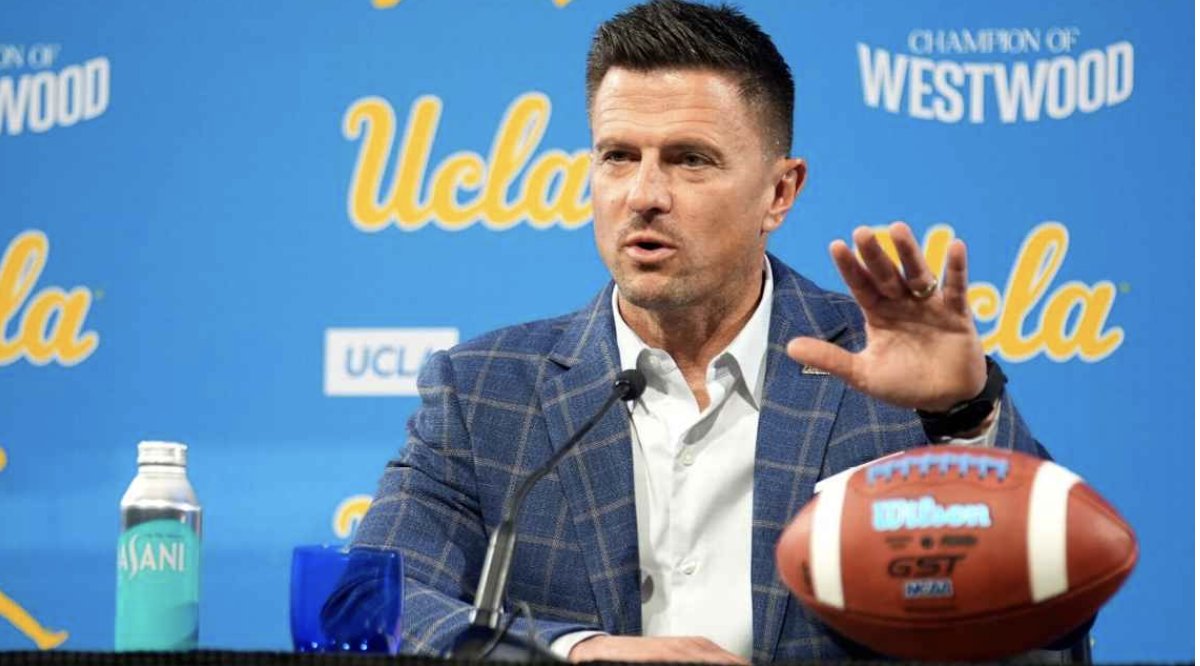 Pete Thamel tweet media