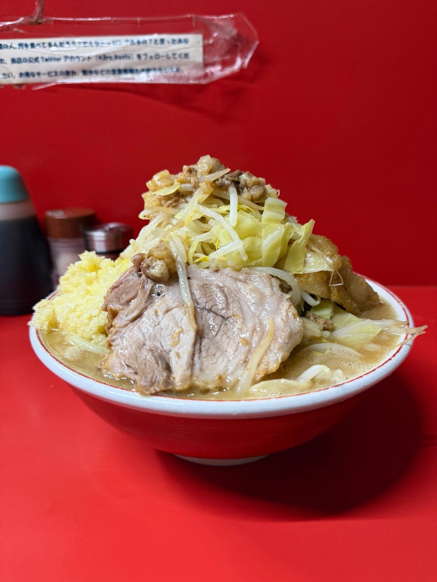 shigerv's tweet photo. 初詣

＃ラーメン
＃二郎
＃京都
＃中盛 https://t.co/51ZuDv1z1q