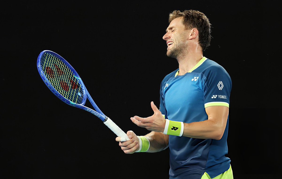 AvantageTennis_'s tweet image. Le bilan catastrophique de Casper Ruud face au Top 10 en Grand Chelem. (1-9) 😬

❌ Federer 
❌ Berrettini 
❌ Thiem
❌ Rublev 
❌ Nadal 
❌ Alcaraz
✅ Rune
❌ Djokovic
❌ Zverev 
❌ Shelton