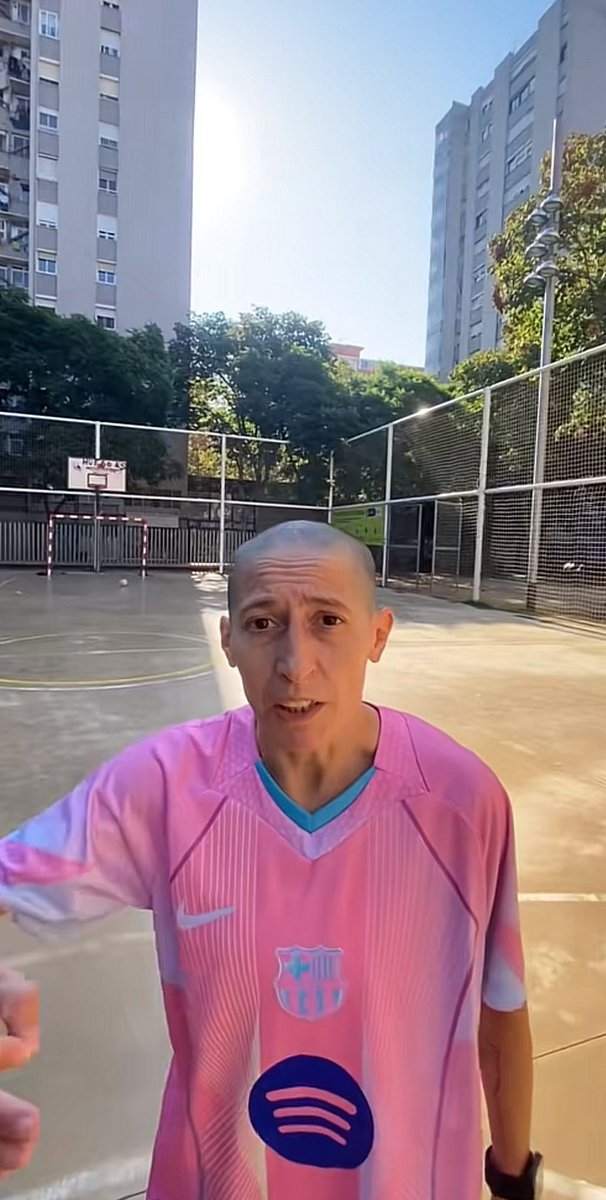 Vuelve Bambi 🦌🦇 tweet media