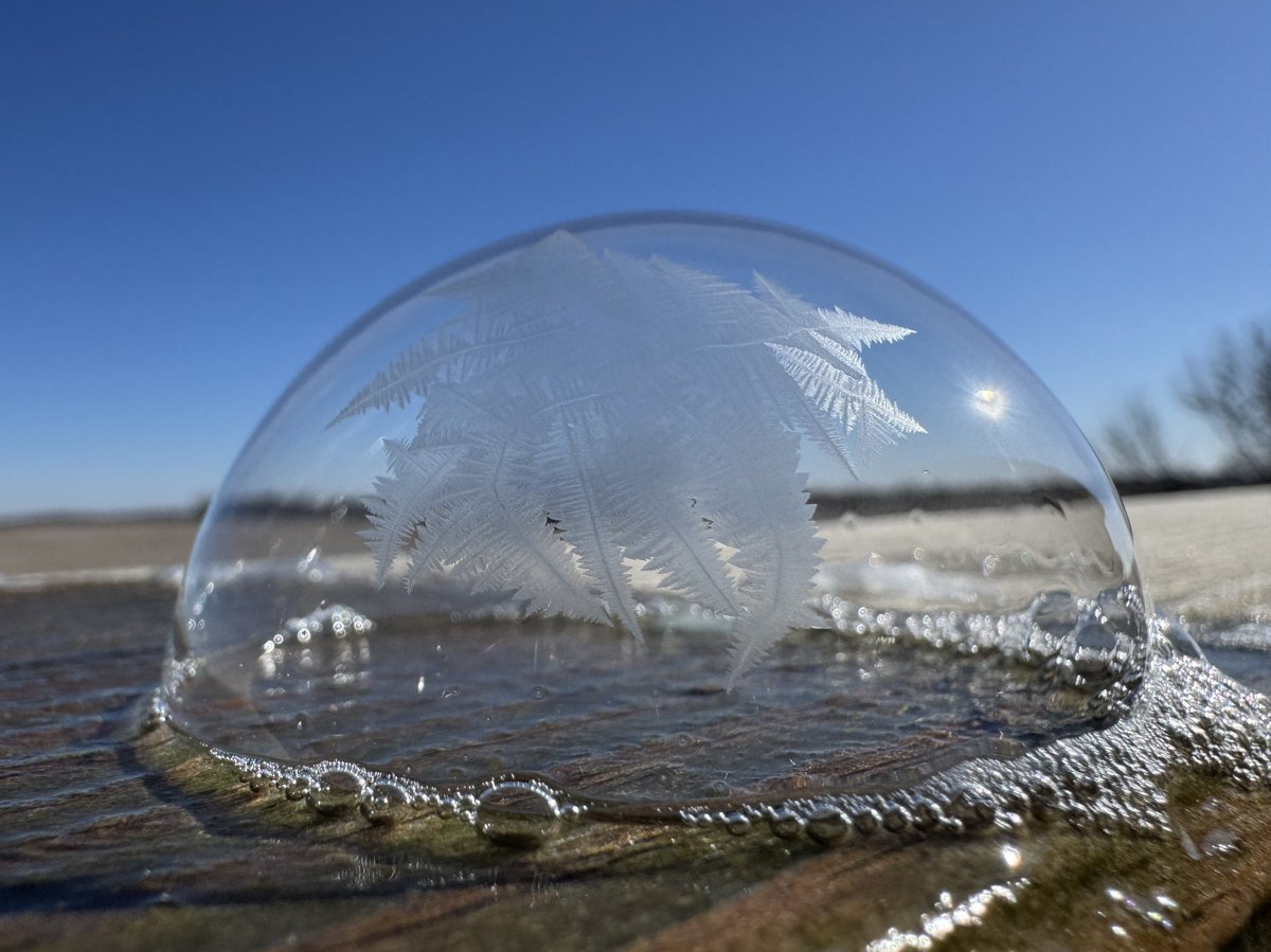 1 cup of warm water
3 tablespoons of dish soap
3 tablespoons of corn syrup
And a straw

Mary Smith
Knoxville
