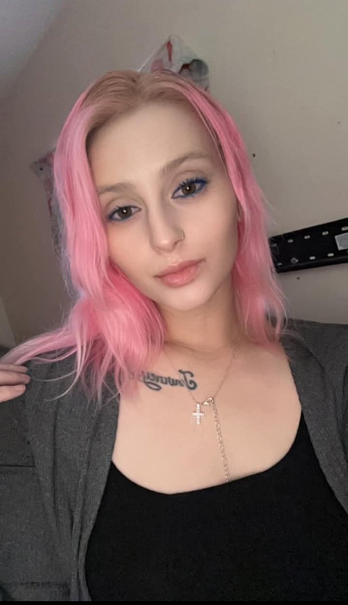 SnowBunnyBecca 😘 tweet media