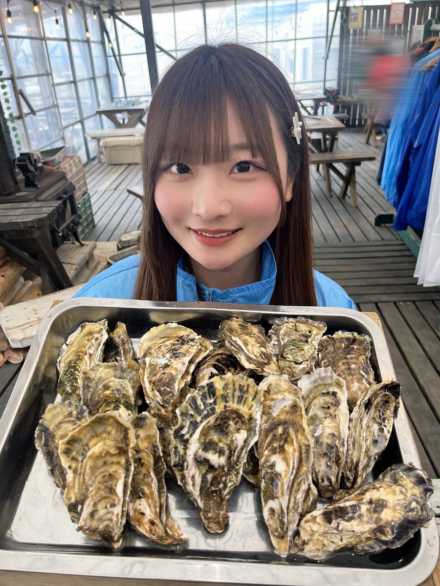 カエにゃんと🦪食べたいな😂❤(ӦvӦ｡)