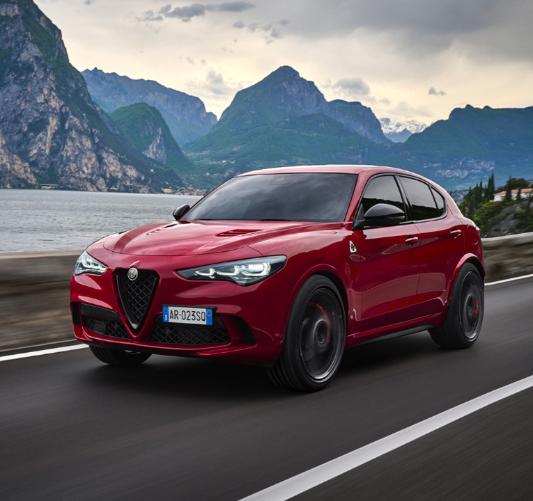La elegancia va siempre contigo… <a href="/AlfaRomeoMexico/">Alfa Romeo México</a> Stelvio