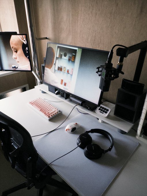 PROGamingSetups's tweet photo. Gaming setup @LANDMARKPOSSE ☂️ https://t.co/NLHI9p7dfU