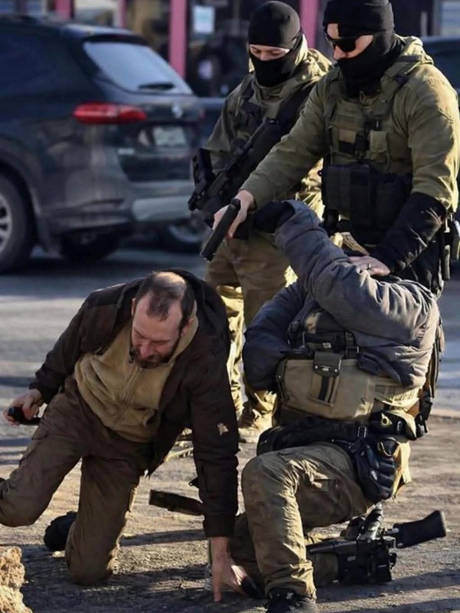 Peter De Waal tweet media