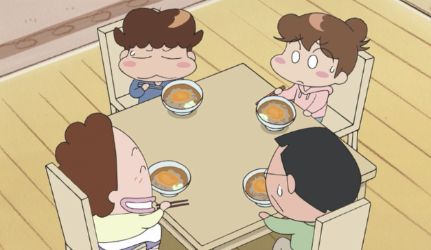 「あたしンち」の立ち食いそば回は
・女性がひとりで立ち食いそばを食べるなんて恥ずかしい。
・コロッケそばは世間的な認知度がまだ低い。
等の時代背景が見えて、立ち食いそば文化史としても面白いのよね。
夕飯でコロッケそばを出すとゆずとみかんも「なんじゃこりゃ!?」な反応。 