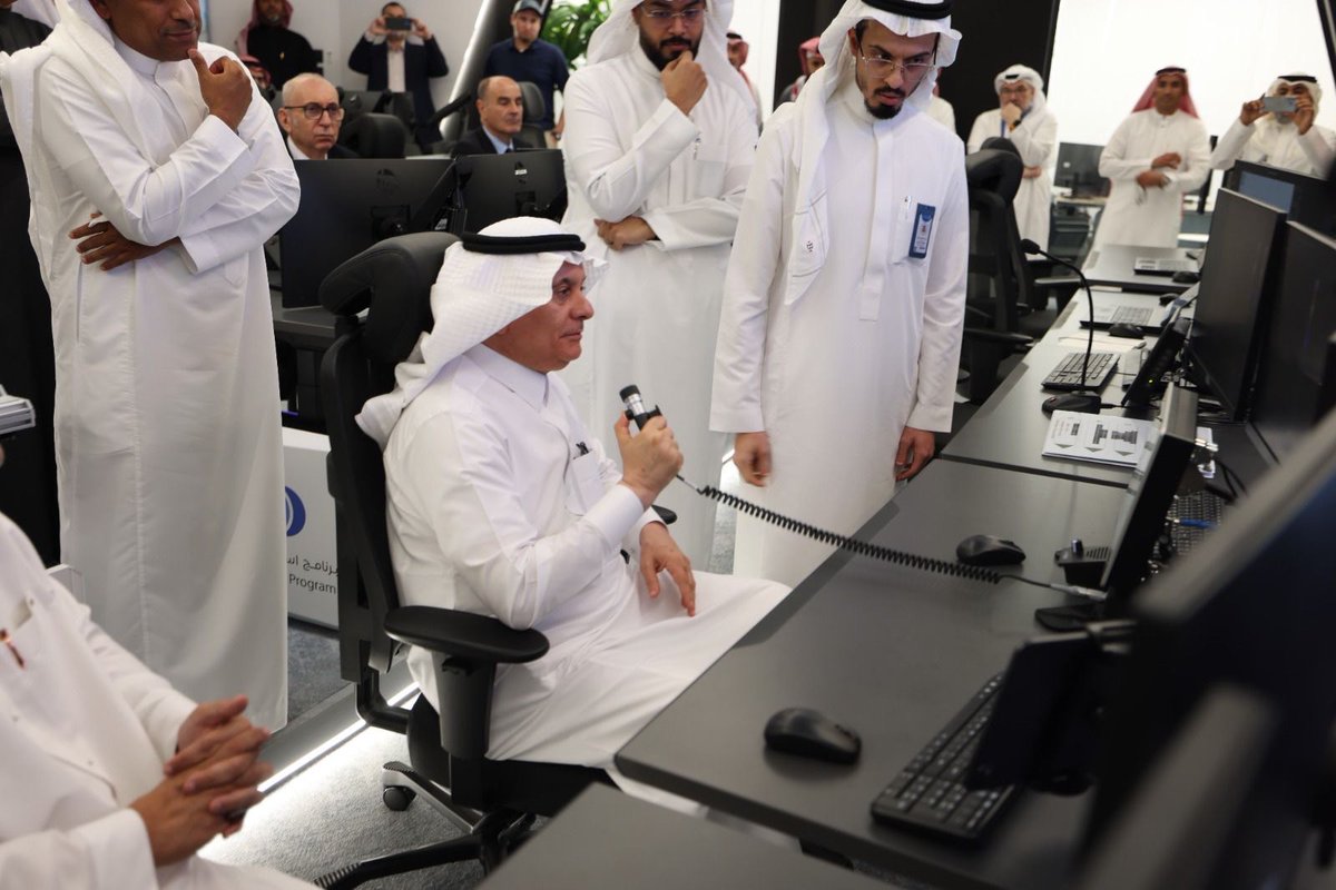 MadeinSaudi's tweet photo. دشن معالي وزير البيئة م. عبدالرحمن الفضلي "المختبر الطائر" الأحدث عالمياً لتعزيز أبحاث استمطار السحب وتحقيق الاستدامة المائية @NCMKSA 

— الأهداف :
• رفع كفاءة عمليات استمطار السحب ميدانياً
• دعم الدراسات والأبحاث المناخية المتقدمة
• تطوير القدرات الوطنية في علوم الغلاف الجوي https://t.co/2PvzPz7geY