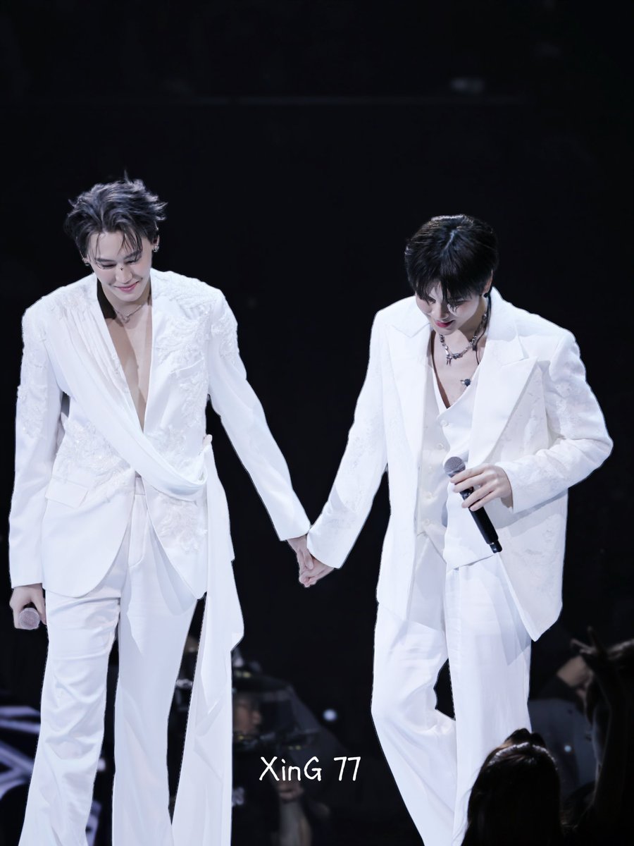 Panida1740445's tweet image. ปุกาด!!!!📣 ขณะนี้ นาทีทอง ทอง ทองงง
เหลือที่นั่ง 48ที่สุดท๊ายยยย!!!
พี่น้องด้อมเพื่อนบ้าน ด้อมผักเขียว🥦 คนไหนที่อยากไปเติมบุ๋นเปรมให้เต็มปอด แต่ เอิ่มมม แบบในภาพไม่ได้นะฮะ เขามีคนจอง ไปมองให้อิ่มใจ ไปร่วมเก็บภาพบรรยากาศอบอุ่นๆแบบนี้ ต้องรีบแล้วค้าบบบบบ 
#bb0un #BounPrem