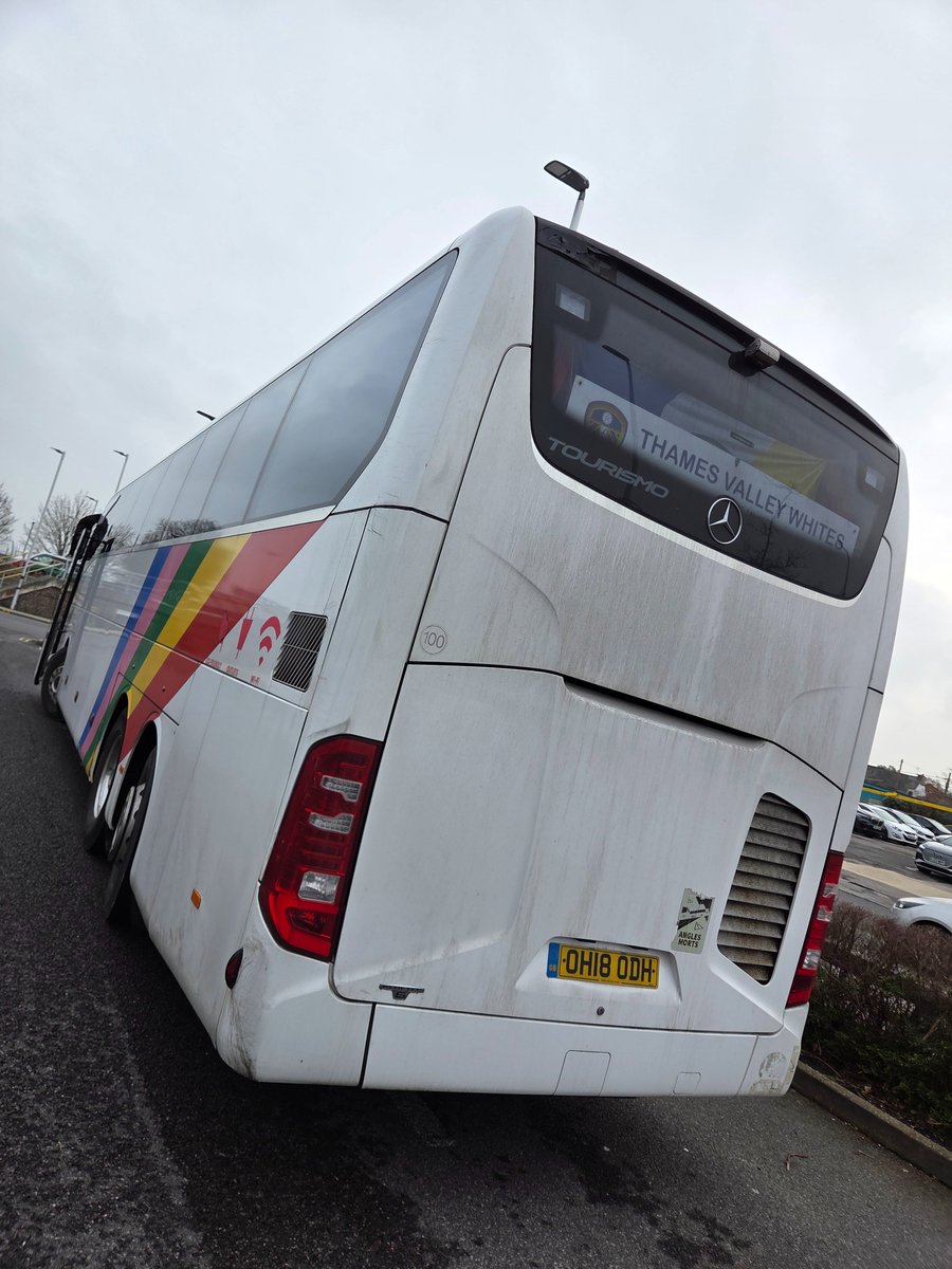 TV_WHITES's tweet image. Thames Valley Whites now on route to Everton and eagerly await the three points and a DCL hat-trick......MOT 

Honk if you pass us today on the M6