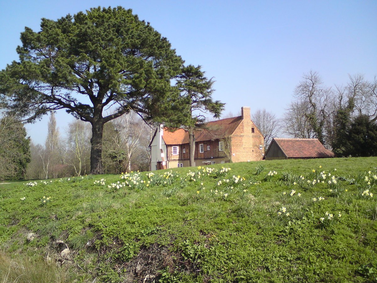 Hill_Museums's tweet photo. Discover more about #ManorFarm’s impressive history, which spans around 1000 years—from the early Norman period to the present day in the exhibition inside the farmhouse.
Open on market Sundays and by advance request.
✉️ archives@hillingdon.gov.uk
#MuseumMonday #Ruislip https://t.co/9mahVReAmW