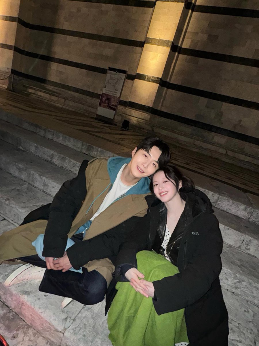 _bearsh's tweet image. 호진무희 호진라미 이탈리아 비하인드 덤프 🫰 💕💕