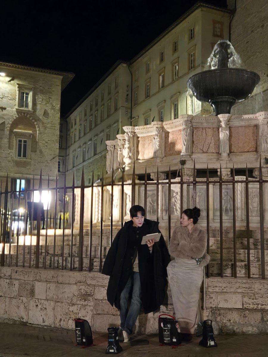 _bearsh's tweet image. 호진무희 호진라미 이탈리아 비하인드 덤프 🫰 💕💕