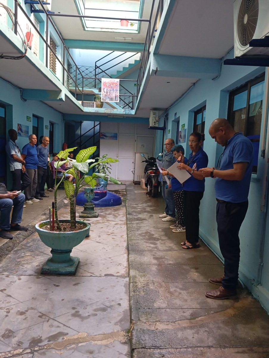 El matutino de la Empresa de Correos Matanzas, fue realizado por la Dirección, donde se dieron a conocer noticias nacionales e internacionales, así como efemérides correspondientes a la semana que recién comienza. 
#somoscorreosdematanzas #MatancerosEnVictoria