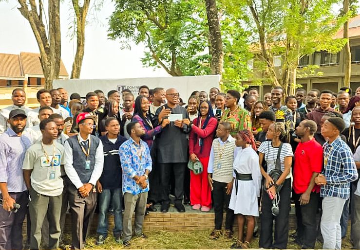 PeterObi's tweet image. A Visit to Dominican University, Ibadan: An Experience That Renewed My Hope for Nigeria’s Future.

I left Lagos at 5:30 a.m. and arrived in Ibadan at 8:00 a.m., heading straight to Dominican University to engage with the students and encourage them to strive for excellence in…