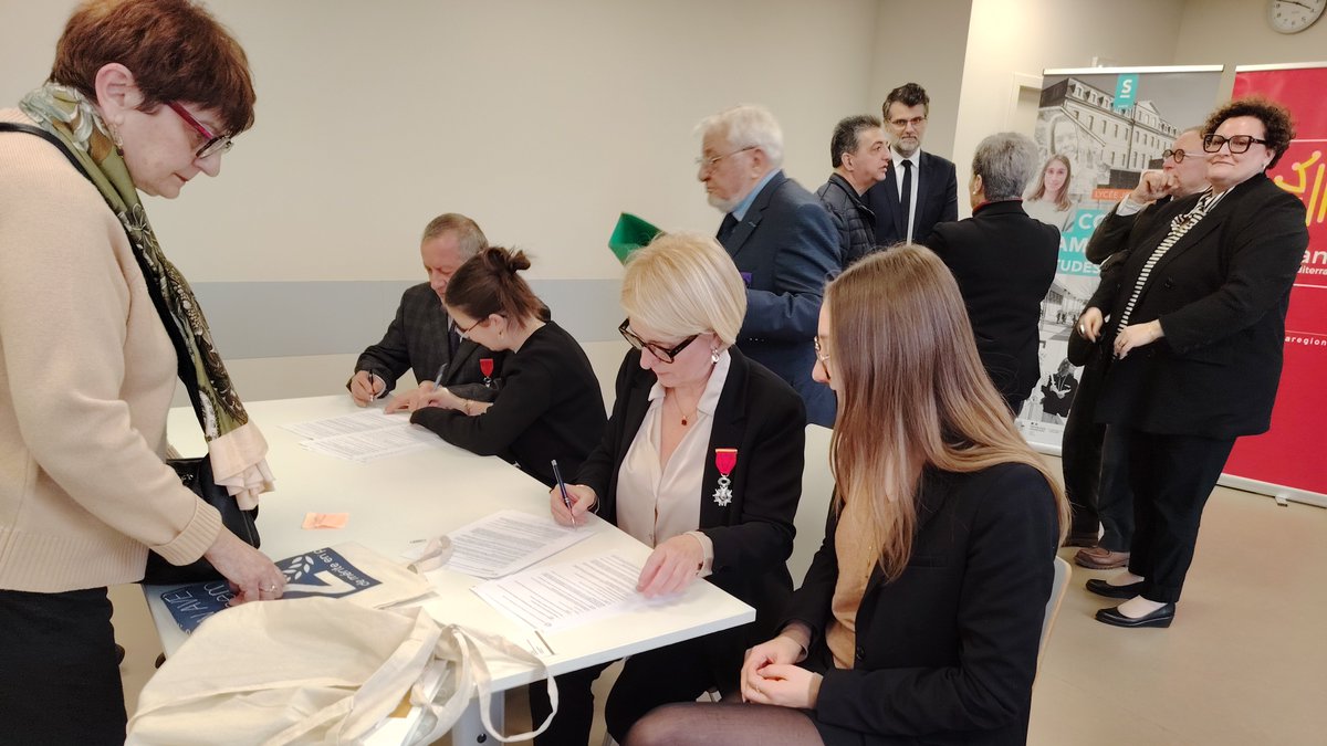 Image de Préfète du Lot - #Valeurs | La sous-préfète de Figeac a assisté à la cérémonie de parrainage de Timéa et Marine au Ly