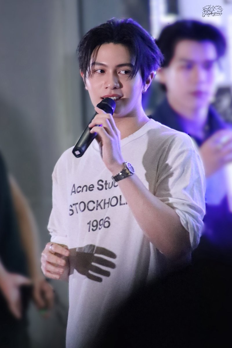 neskrjnw's tweet image. คิดถึงมากกกกก ได้เจอเเล้ววว

LYKN LYKYOU FANSIGN

#สนามอ่านเล่น2026xLYKN
#williamjkp @Williamjkp1