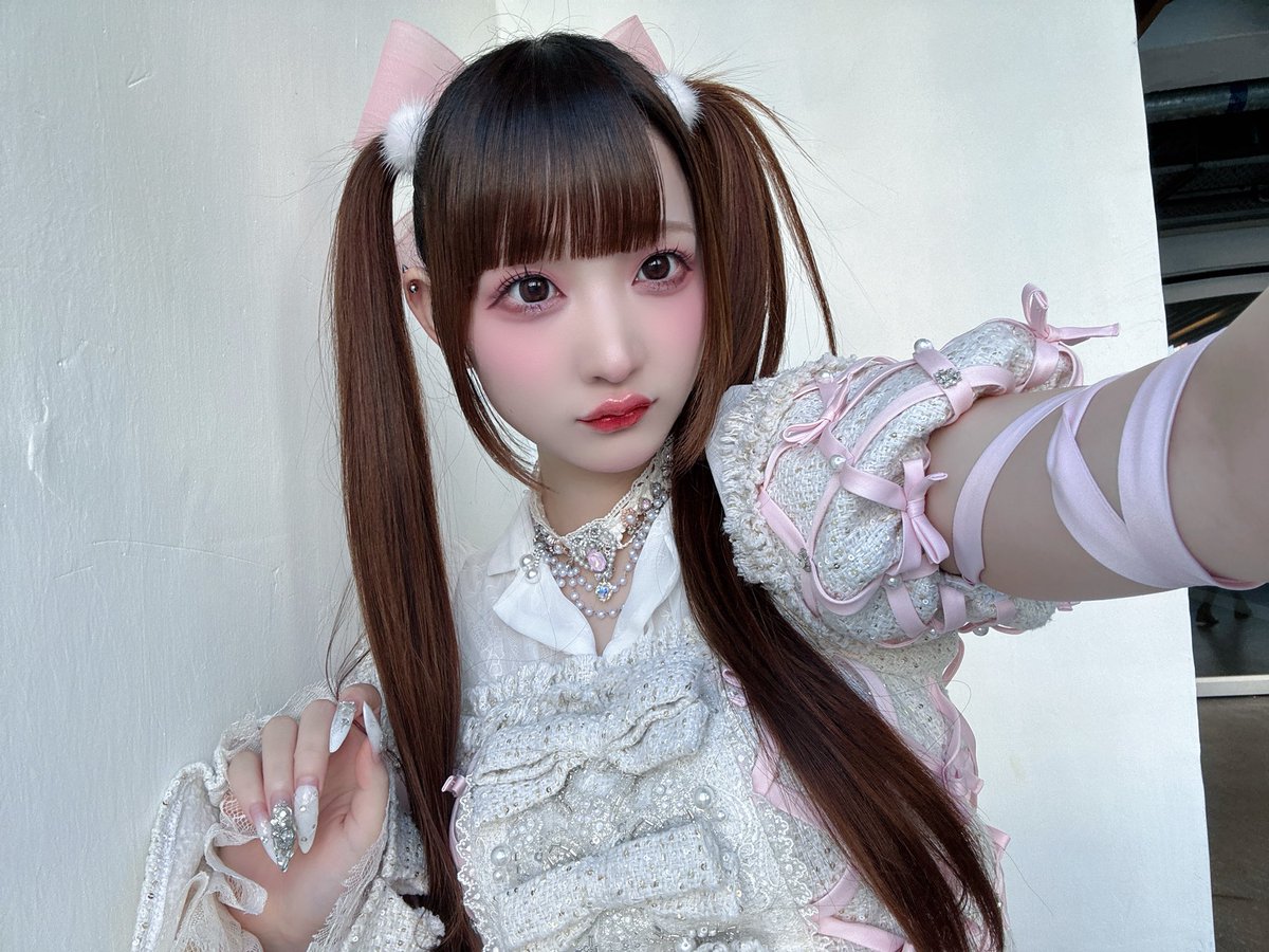 ⭐︎ I'll be back ⭐︎