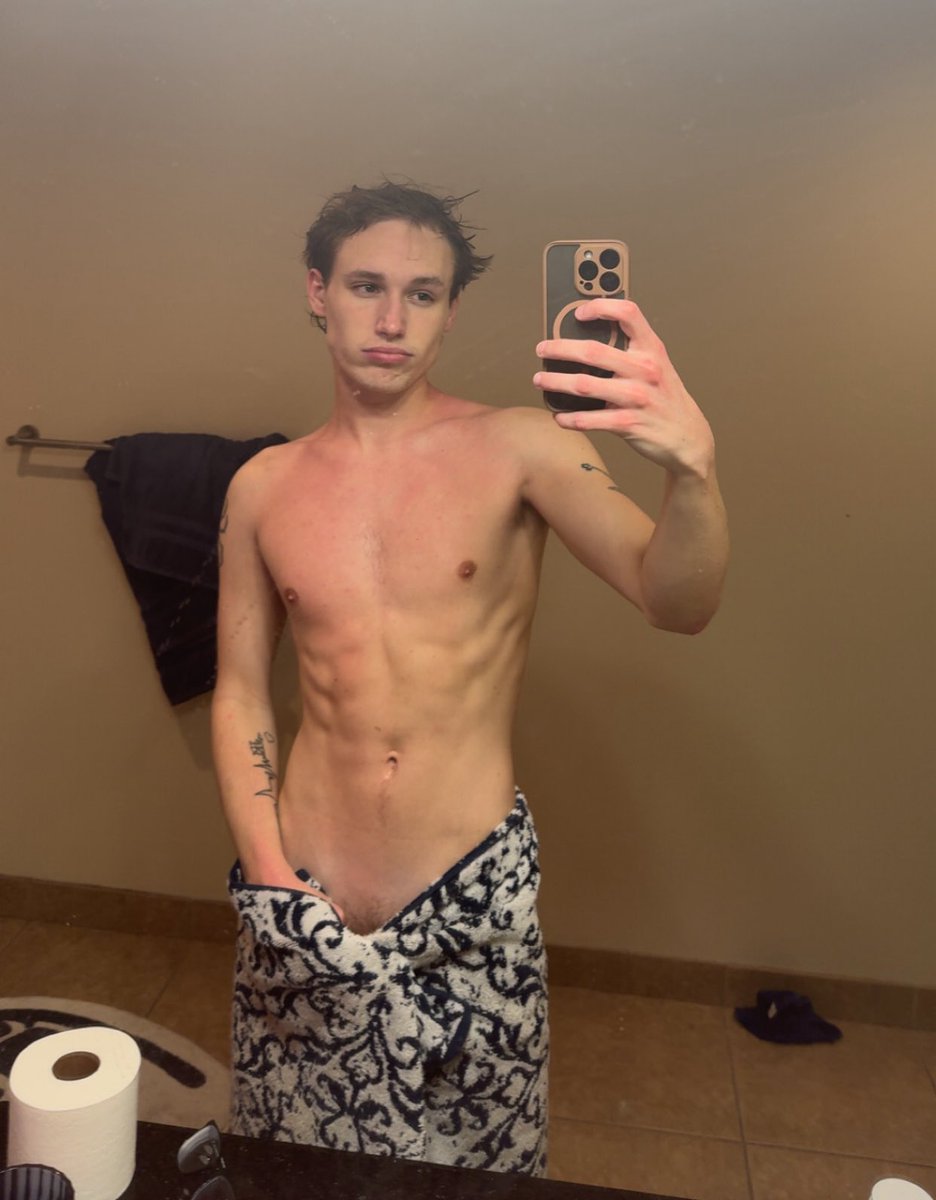 Ethan Luvs tweet media