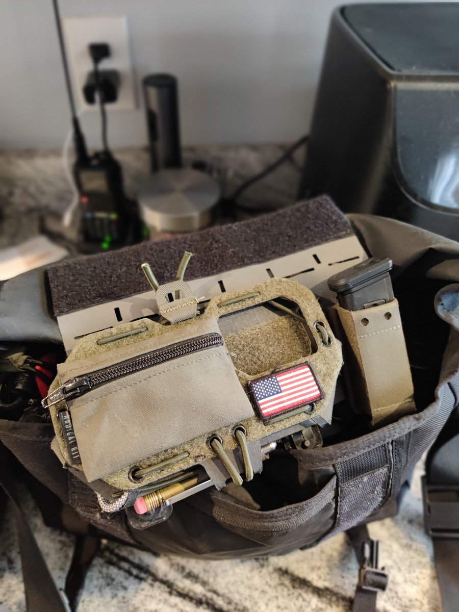 RickWheeler2010's tweet photo. Going to have fun trying some new gear and endearing favorites out today.
#CrossOverKit #prepared #WinterStorm #getoutside https://t.co/YAgwrJegWQ