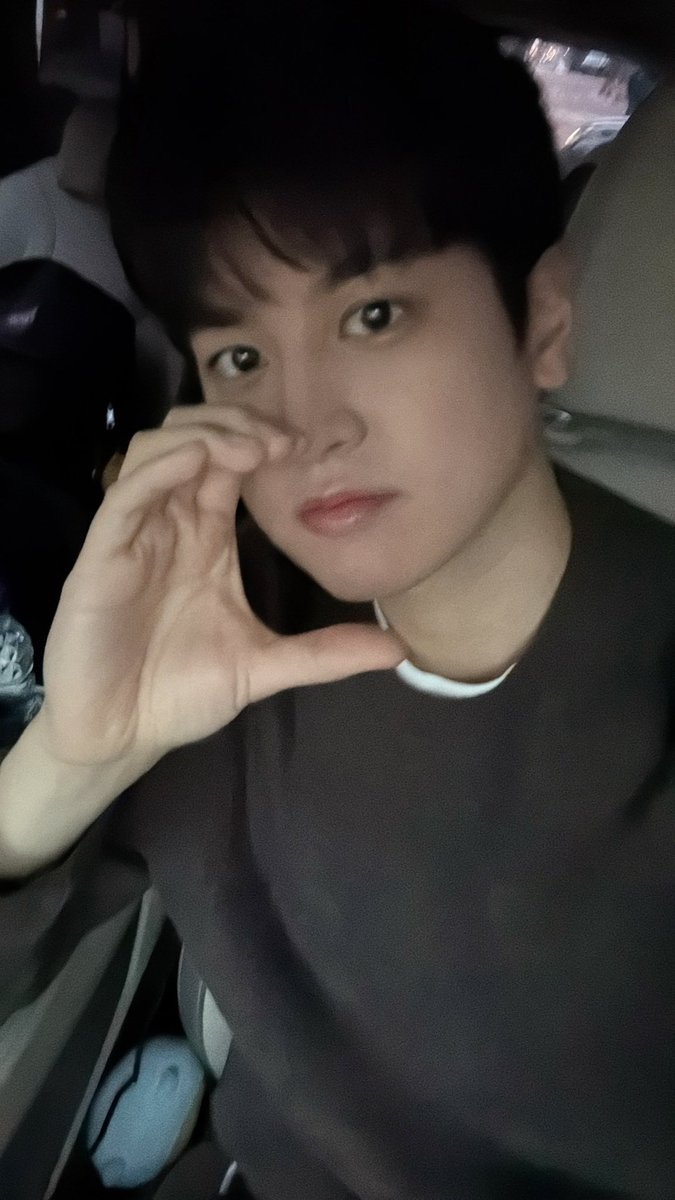 chan2611998's tweet photo. Love you #Chanwoo28thBDAY https://t.co/8pw79ZfXXh