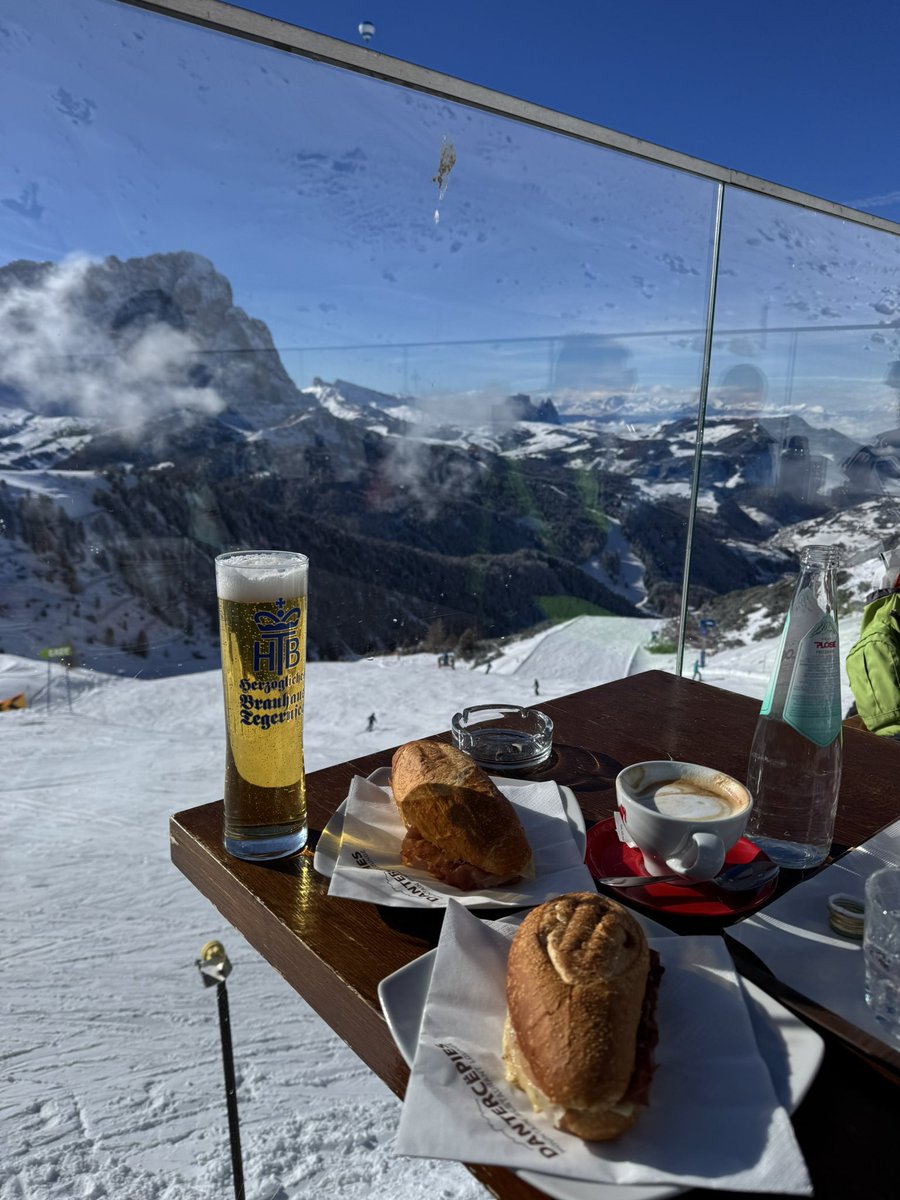 duRudy's tweet photo. Most things are better in Italy https://t.co/yv8MEmyqLO