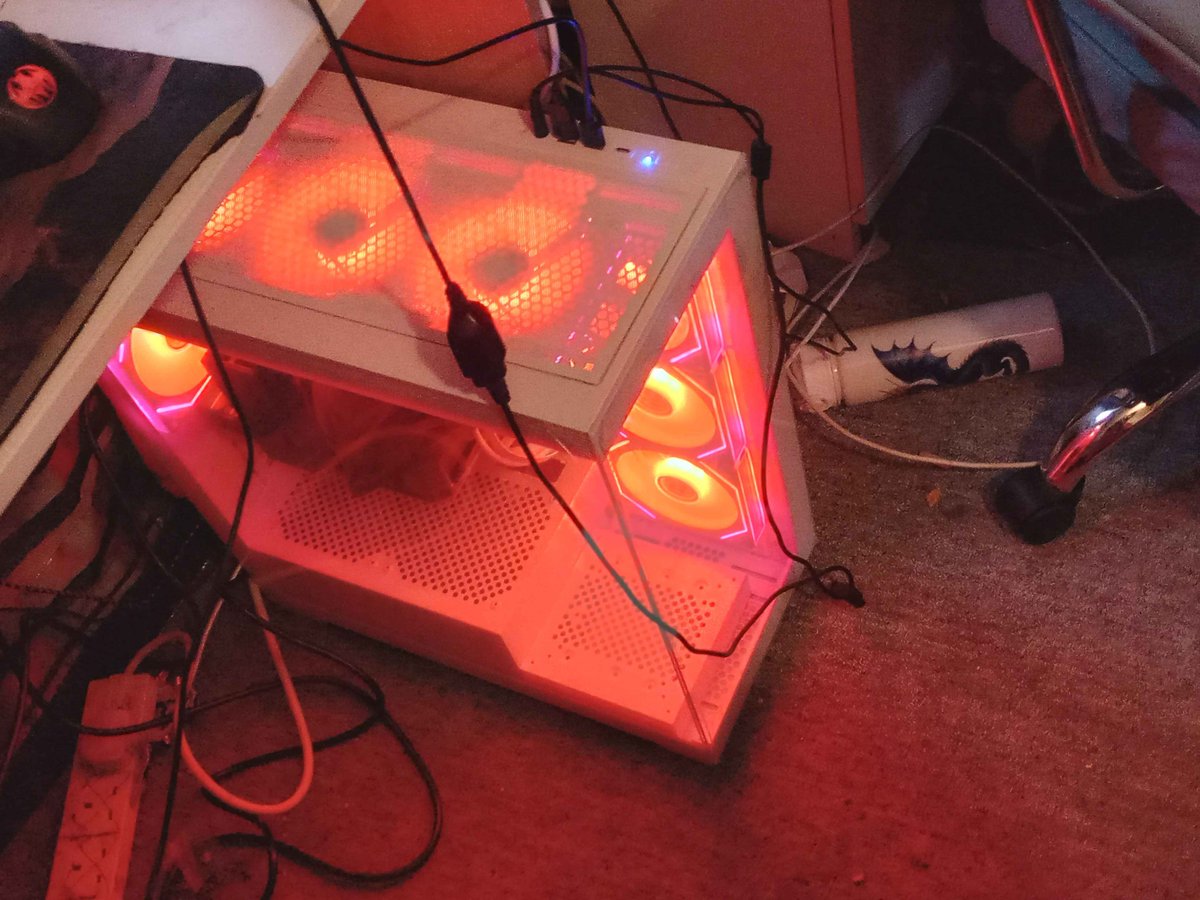 😎😎😎 PC upgraded,HELL YEAHH Time to download all my games again