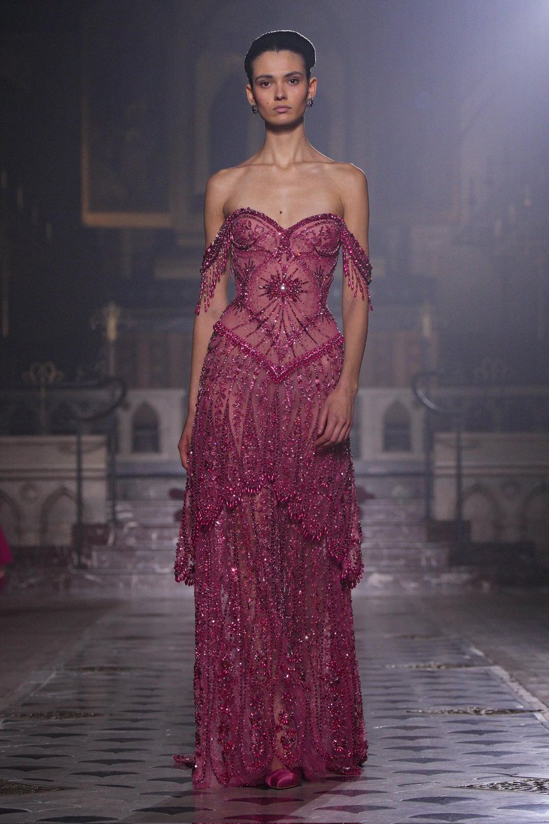 LaModeUnknown's tweet image. All the shades of PINK by ✨️Georges Hobeika✨️ Spring/Summer 2026 Couture.🪡