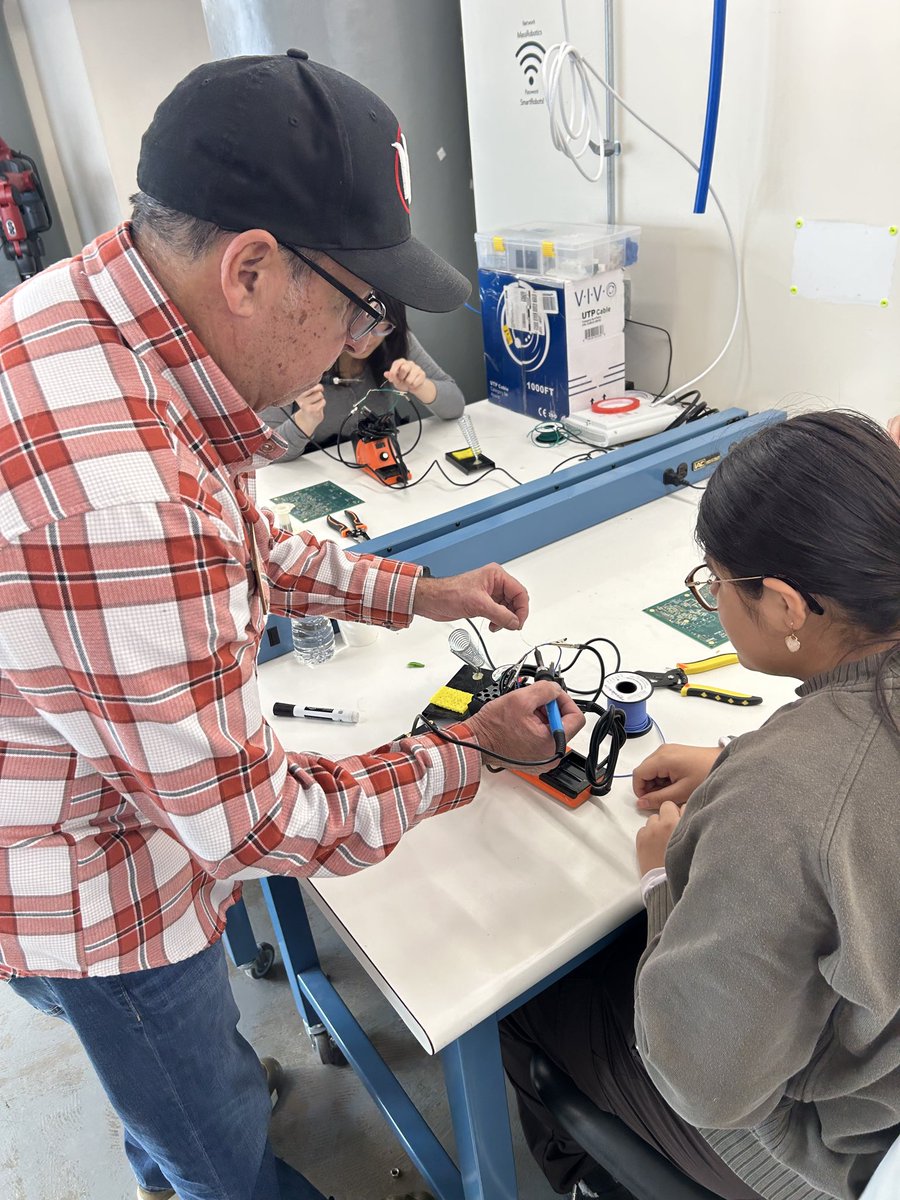 MassRobotics tweet media