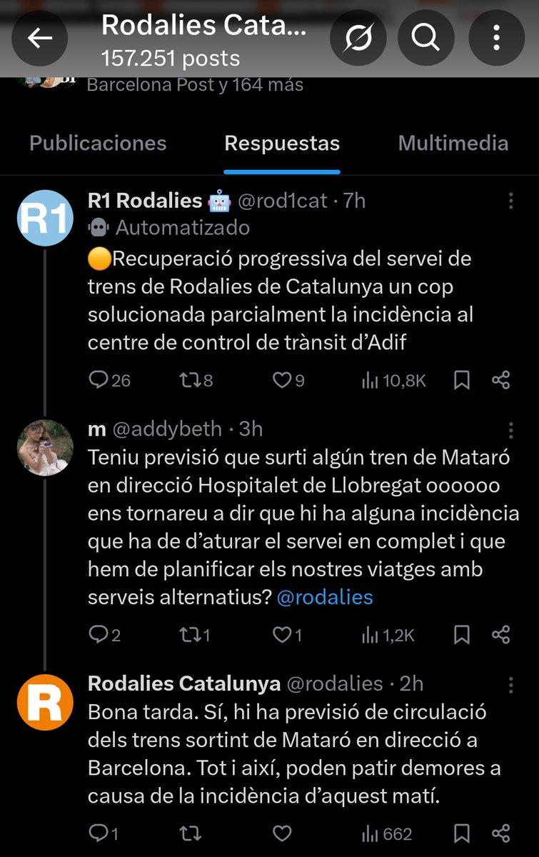 CTavera90's tweet photo. El perfil de @rodalies no respon cap usuari des de les 12:32h. La manca d'informació és també una forma de maltractament.

Per exemple, fa al menys una hora i mitja que no circula cap R2 sentit Granollers/Sant Celoni.

La resposta a les preguntes que rep @rodalies?  El silenci. https://t.co/M7qlByzzYu