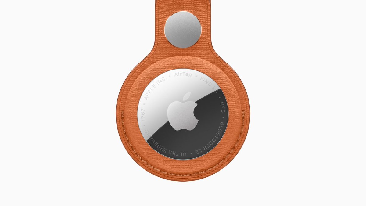 🚨 Apple just announced AirTags 2 🚨

Same familiar design, but with some solid upgrades:

• Improved Precision Finding
• Better tracking for moving items (luggage 👀)
• Stronger wireless performance
• More detailed battery status
• Enhanced privacy features

🤔 Worth