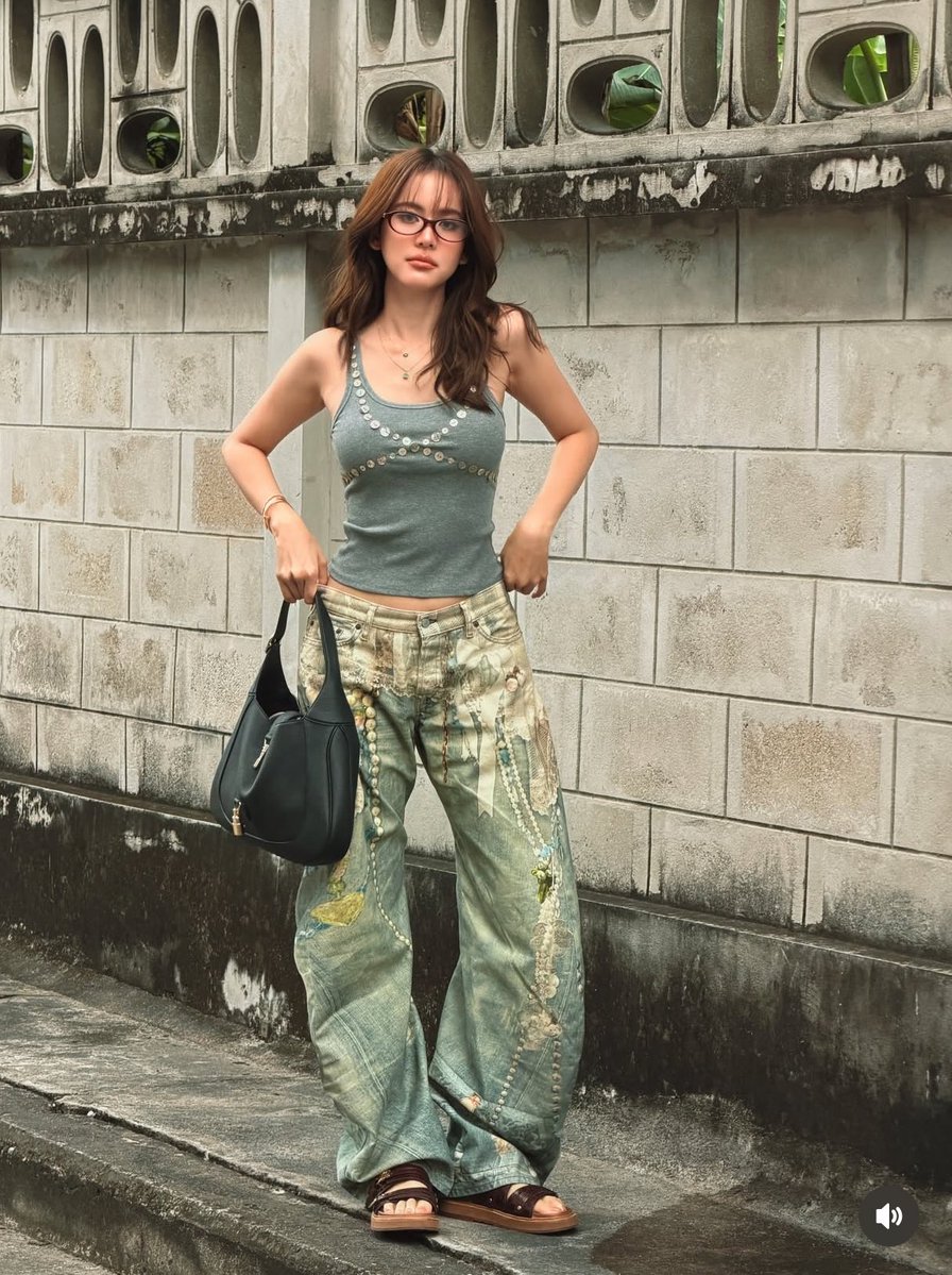 jsmtjyygyjbbjb's tweet image. นี่คือหุ่นคนที่ชาวเน็ตชอบบอกว่าอ้วน