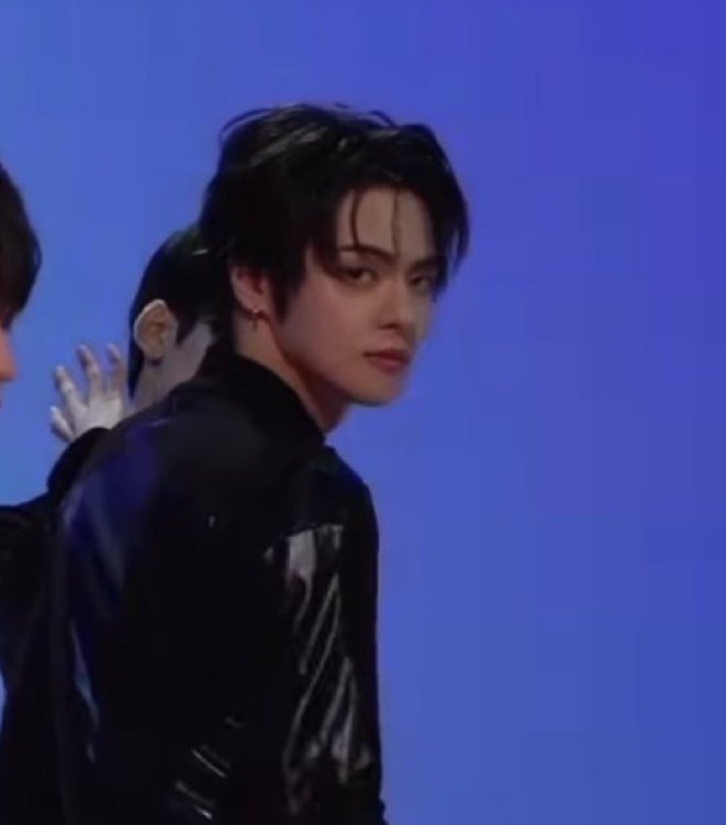 위플래시는.건들지마라
나도 안건들렸다
우리의.사랑이다 위플래시는