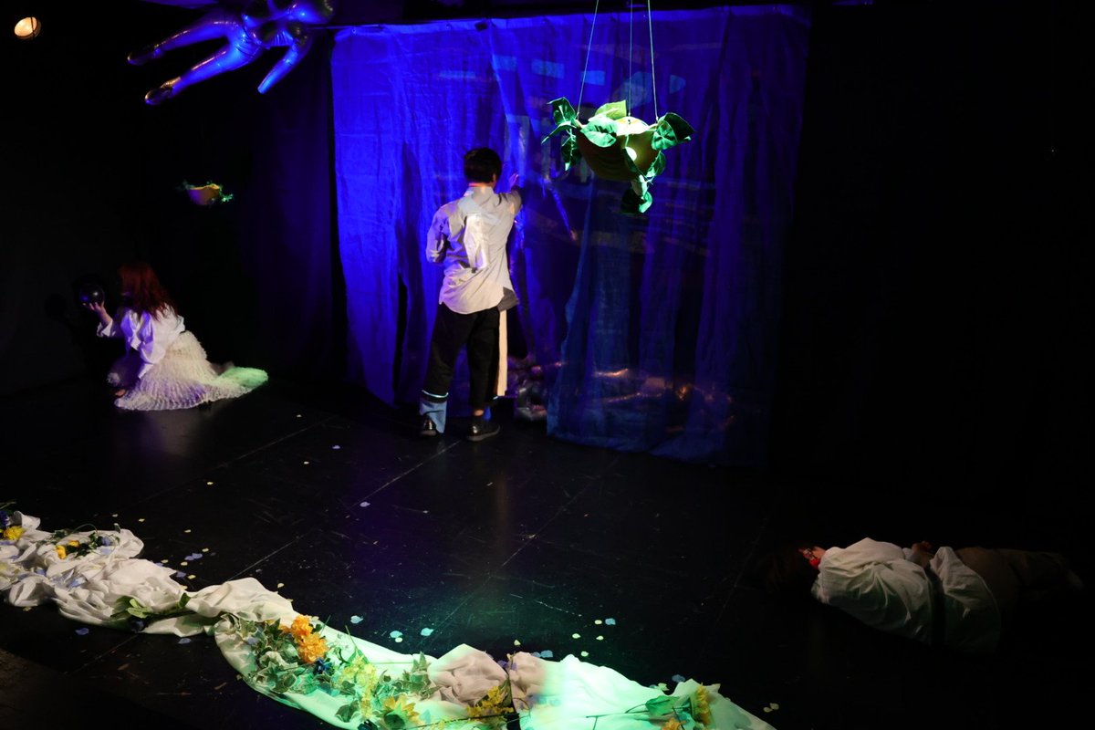 『リリス』全ステージ終演しました。
ご来場いただいた皆様ありがとうございました！！

第2の男を演じさせていただきました。不遜、誘惑、愛と本能のままに生きる男で、どう演じるか迷いましたが軽薄さを主軸に楽しく演じられるようになりました。
楽しかったです。またどこかで。
 #まちざリリス