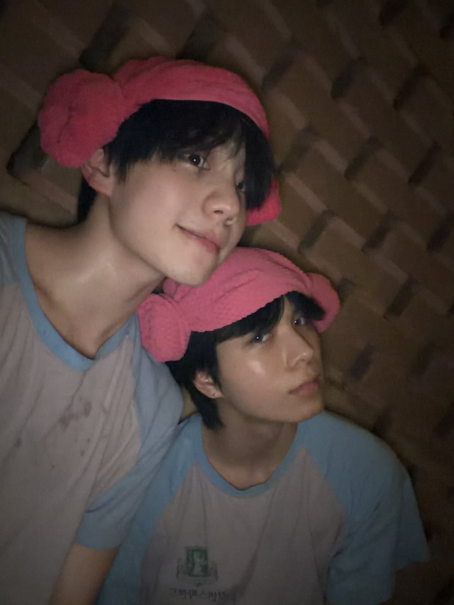 ELASTofficial's tweet image. Healing🫠♨️

#ELAST #엘라스트 #エラスト
#WONJUN #원준 #ウォンジュン