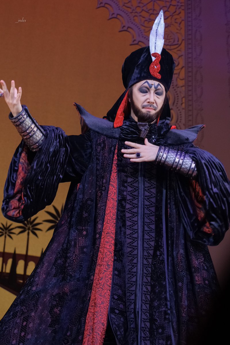 아무래도 나르보다 자파를 먼저 본 사람 눈에는 자파인사니까요 🙂‍↕️🫴
ㄴ수도원선배님들: 아ㅠ 아니라고ㅠㅠㅠㅠ