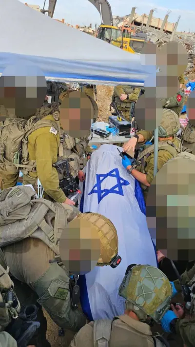 イスラエル軍は1/26、ガザに残っていた最後のイスラエル人「人質」（遺体）を回収し、イスラエルへ帰還させたと発表。これにより、2014年以来はじめて「ガザにイスラエル人の人質がいない」状態になった。