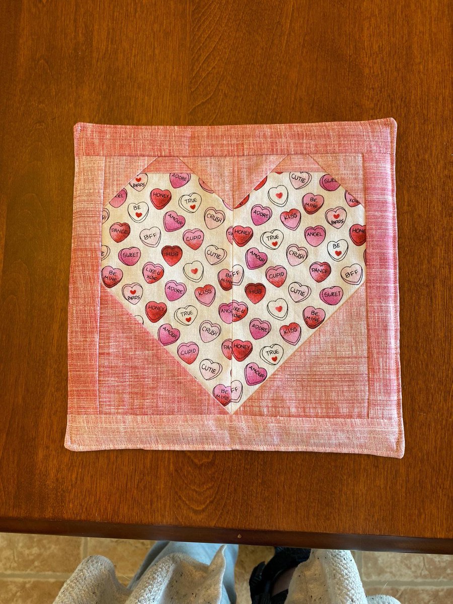 CatReal's tweet photo. Large Valentine Hearts Coaster Mugrug available. https://t.co/VICi2ih9I6 #etsy #valentinesday #hearts #love #pink #candyhearts #coaster #drinks #mugrug #gift 💘💘 https://t.co/RyFG89jhgp