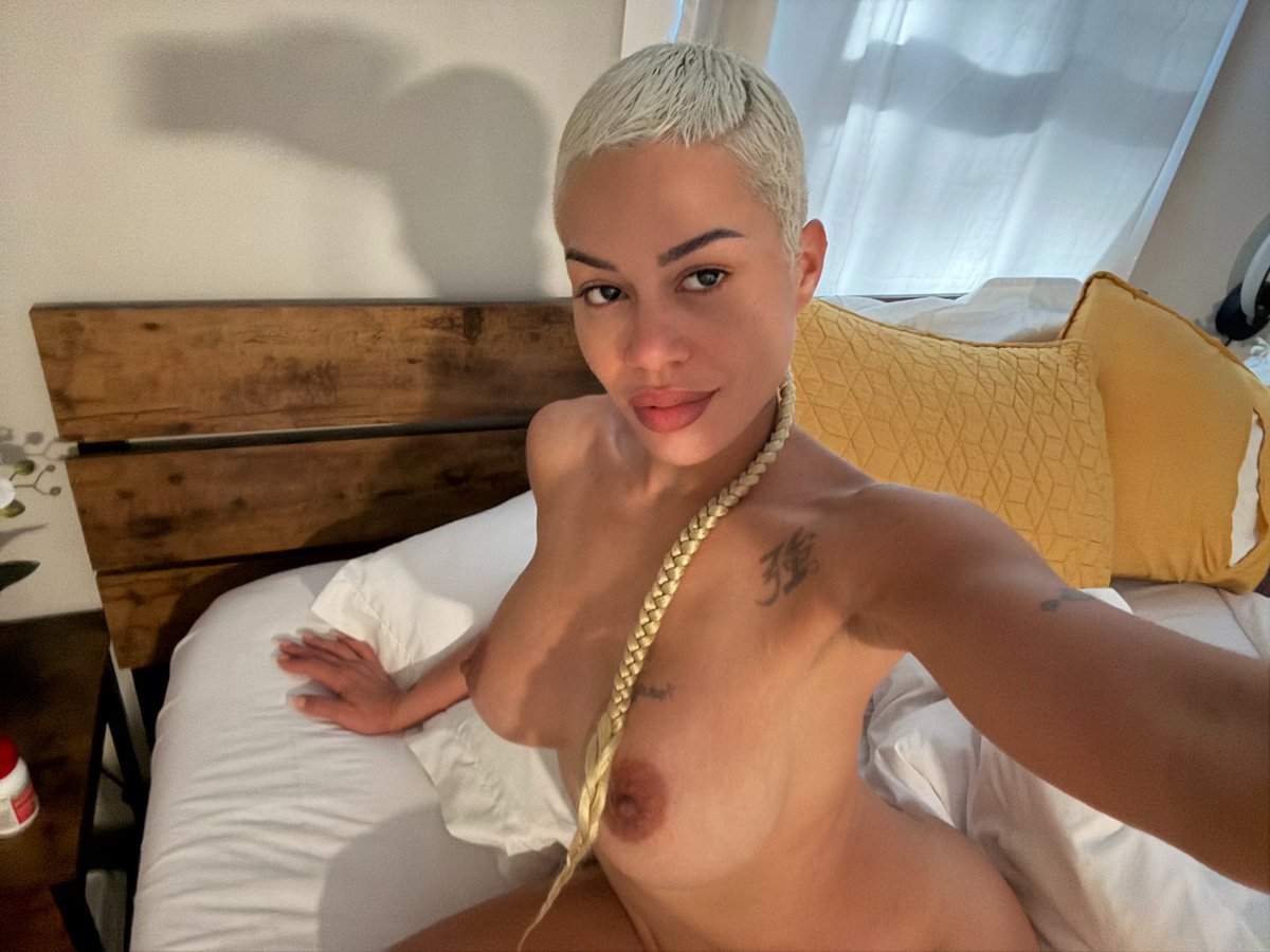 Neckatron tweet media