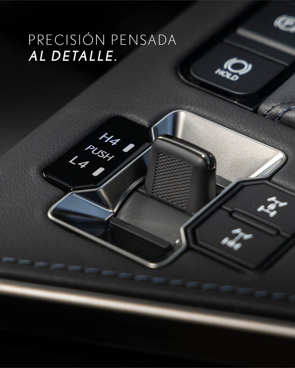 Lexusrp's tweet image. En el GX, la experiencia se construye desde adentro.
Cada detalle, cada material y cada decisión están pensados para que el camino se sienta natural, preciso y en equilibrio.
#SiénteteLexus