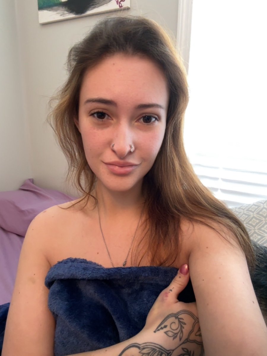 smeade289's tweet photo. Good morning piggy’s. It’s a good day to get money 💰 $kdsmeade 💋💋 https://t.co/lvIDjbJfOO
