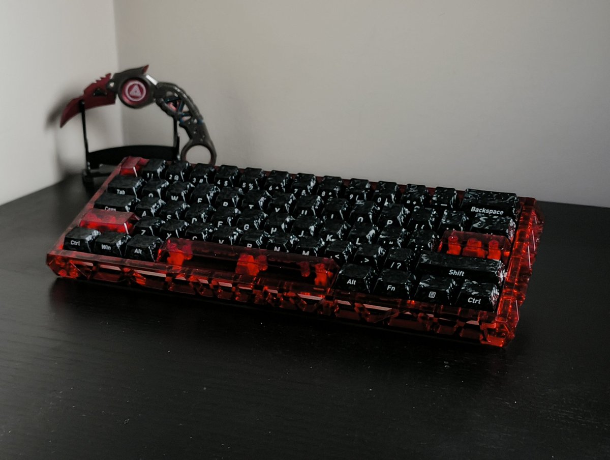 ScrxtcH_'s tweet photo. Custom built Aula Win60, turned out pretty cool in my opinion, what do yall think? 🫣 https://t.co/atFUM2C7B3