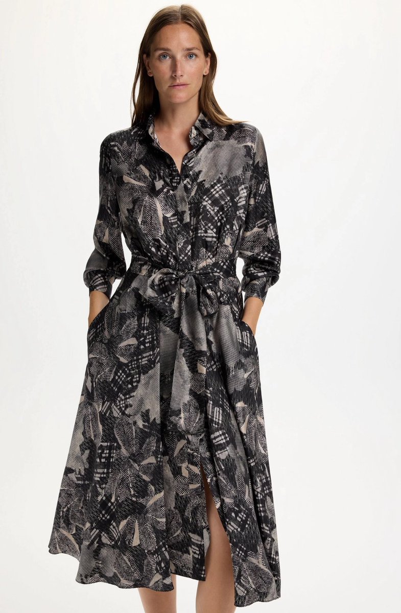 J443_'s tweet photo. كارولينا هيريرا/ CH / Carolina Herrera ❤️‍🔥🤩
خ صم رهيب 🔥🔥
السعر : 2150 ريال 
الشحن تجميع يتحدد لاحقًا https://t.co/oUptezxloi
