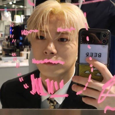 vannessar20's tweet image. Our dear binnie, happy birthday in heaven 💓🌙
#문빈 #MOONBIN #HAPPYMOONBINDAY
#영원히빛나는달_문빈_생일축하해