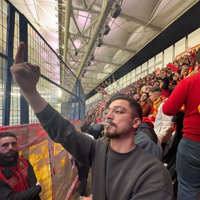 uck_35's tweet photo. #YeniProfilResmi https://t.co/IWBIzRhKeX