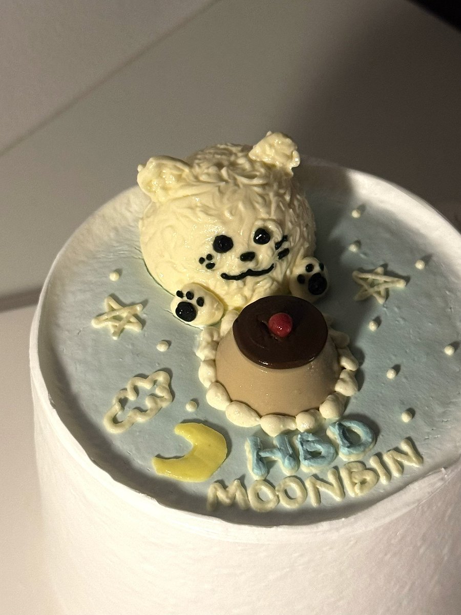 binnieastroha's tweet photo. happy moonbin day🎂🐈‍⬛🌙

반아 생일축하해🤍
i love you
and i miss you, the most.

#아스트로 #문빈 #ASTRO #MOONBIN
#언제나_빛날_너에게_빈아생일축하해 https://t.co/xqCwOnjUFk