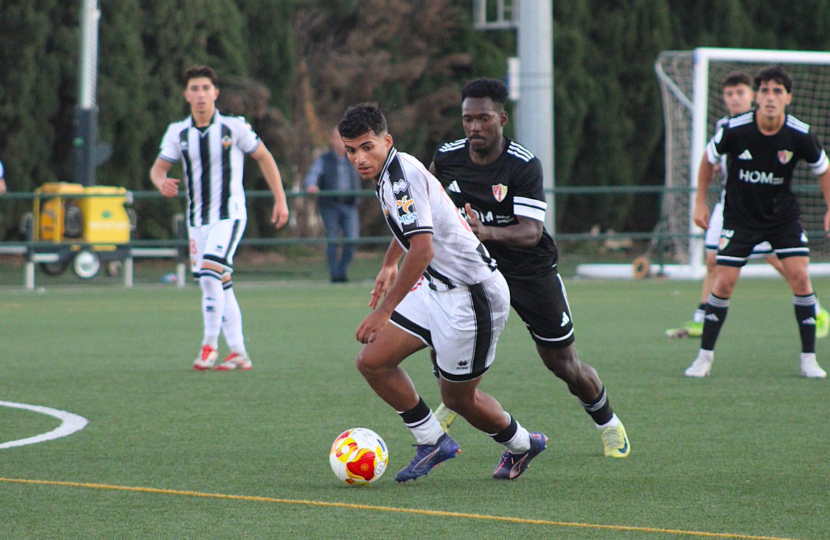 SEGUNDA FEDERACÓN G-3
El horario esperado.
- El partido entre el CD Castellón B y el Barcelona Atlètic se jugará el sábado 14 de febrero a las 16.00 horas, en un principio en Gaetà Huguet.

El duelo SD Ibiza-CD Castellón B (8 febrero) comenzará a las 11.30h y no a las 12.00h.