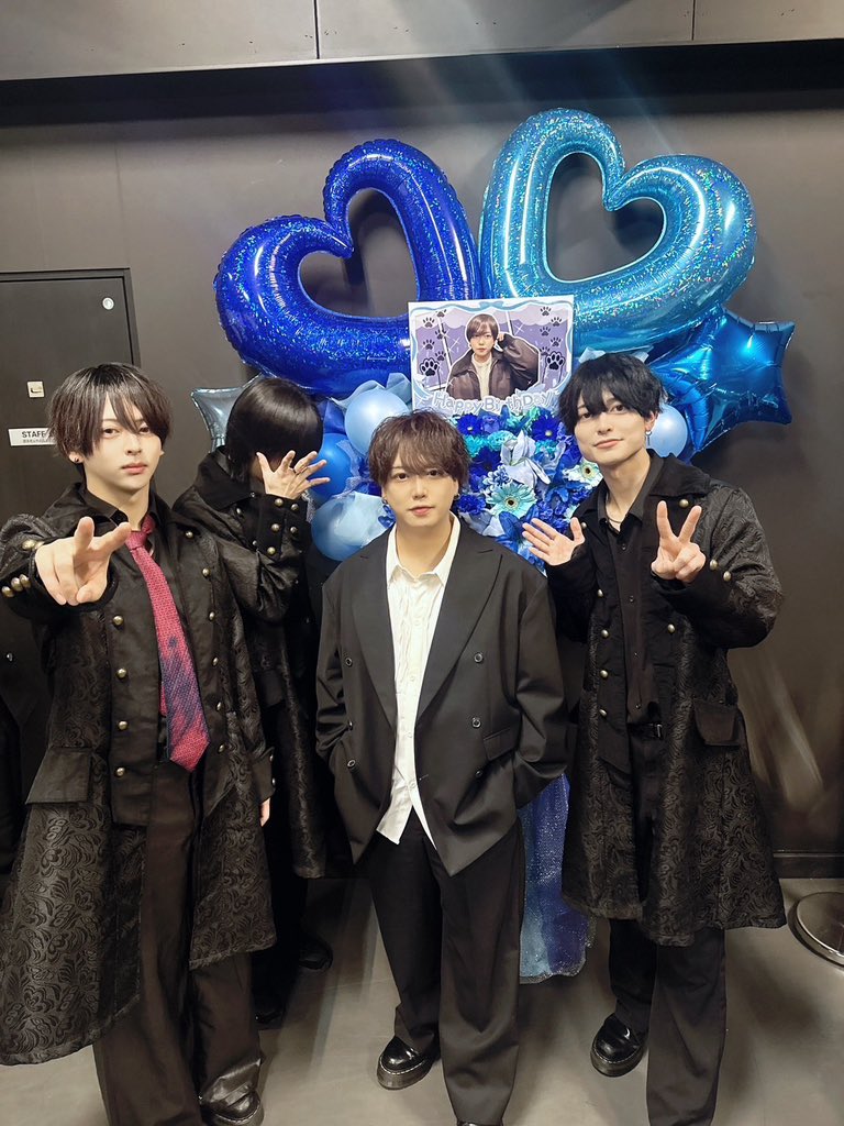 artm_info's tweet photo. 本日はやまと生誕祭にお越しくださりありがとうございました‼️

例年、生誕ユニットにArtemisiAメンバーを選んでもらってグループとしてもAzuReの大社長をお祝いできた1日だっと思います✨️

今後ともAzuReとArtemisiAの応援をよろしくお願いします‼️ https://t.co/3lchZrkWUV