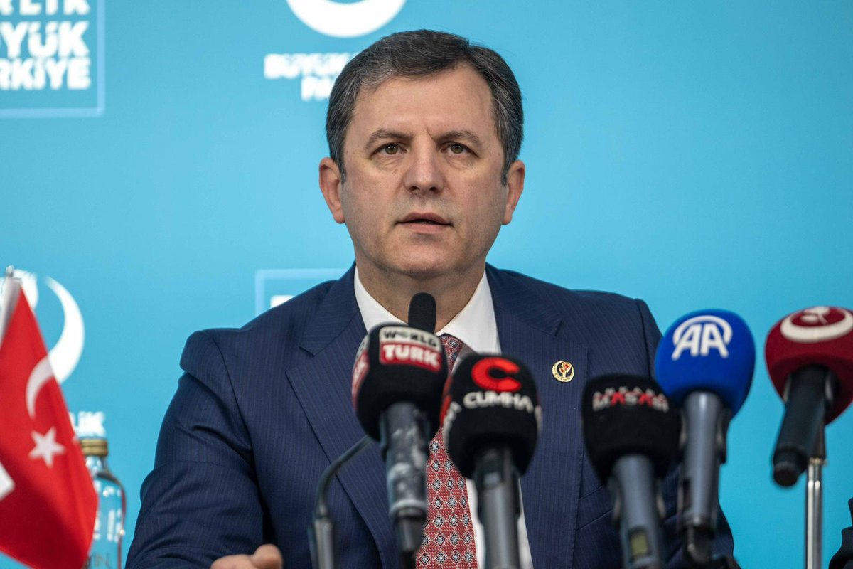 bbpgenelmerkez's tweet image. Genel Başkan Yardımcılarımız Sayın Türker Yörükçüoğlu ve Sayın Prof. Dr. Emin Serin, #Şam ziyaretlerinin ardından düzenledikleri basın toplantısında, gerçekleştirdikleri temaslara ilişkin değerlendirmelerini kamuoyuyla paylaştı.